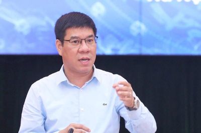 Năm 2027 sẽ thi tốt nghiệp THPT song song hình thức trên giấy và trực tuyến