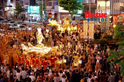 Đại đoàn kết dân tộc - tôn giáo - Bài cuối: Chung sức xây dựng TP Hồ Chí Minh nghĩa tình