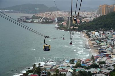 Cơ cấu lại nền kinh tế để 'vươn ra đại dương'