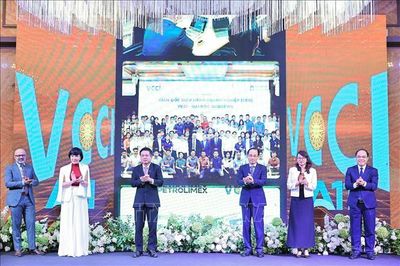 Không đổi mới tư duy lãnh đạo, kinh tế khó lòng bứt phá