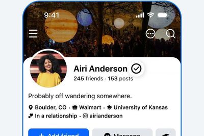 Facebook ra mắt 'tick trắng' miễn phí