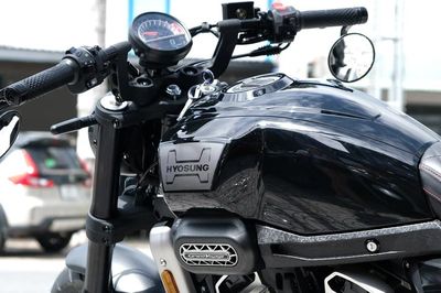 Chưa phổ biến tại Việt Nam, mô tô Hàn Quốc Hyosung GV350X có gì để thu hút khách hàng?
