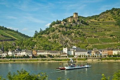 Mực nước sông Rhein xuống thấp có thể đẩy nền kinh tế Đức vào tình trạng trì trệ