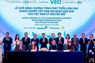 Việt Nam, Singapore hợp tác đào tạo CEO kỷ nguyên mới