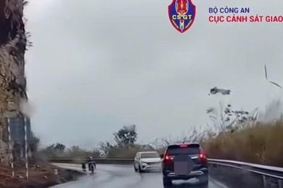 Cục Cảnh sát giao thông đề xuất bỏ mượn làn ngược chiều để vượt xe