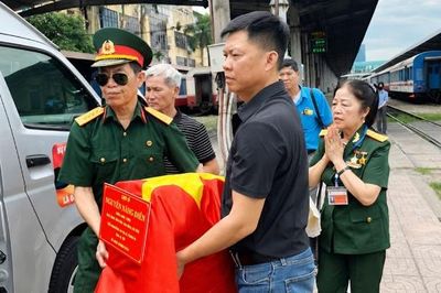 Trọn nghĩa, vẹn tình đưa đồng đội trở về quê hương