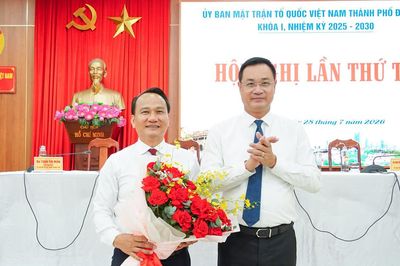 Ông Nguyễn Đình Vĩnh giữ chức Chủ tịch Ủy ban MTTQ Việt Nam thành phố Đà Nẵng