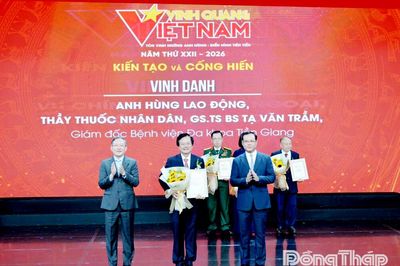 Anh hùng Lao động, Giáo sư, Tiến sĩ, Thầy thuốc Nhân dân Tạ Văn Trầm được vinh danh tại Chương trình Vinh quang Việt Nam lần thứ 22