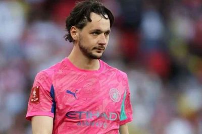 Leeds United chi 40 triệu bảng chốt hạ thương vụ bom tấn James Trafford từ Man City