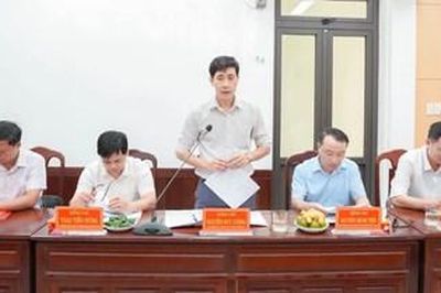 Ban Tuyên giáo và Dân vận Thành ủy làm việc tại phường Hương Thủy về công tác dân vận của chính quyền