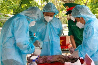 Vĩnh Long: Lấy mẫu ADN tìm lại tên cho 126 liệt sĩ ở Nghĩa trang Bình Minh