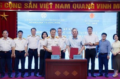 Cục Thuế phối hợp hỗ trợ hộ kinh doanh kê khai thuế trên ứng dụng iHanoi