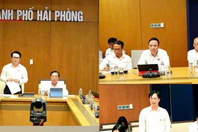 Thảo luận tổ tại Kỳ họp thứ Ba, HĐND thành phố Hải Phòng khóa XVII: Bổ sung các động lực tăng trưởng mới