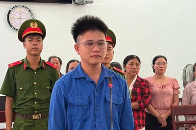 Thua lỗ tiền ảo, một bác sĩ đột nhập vào nhiều tiệm vàng trộm hơn 5 tỷ đồng