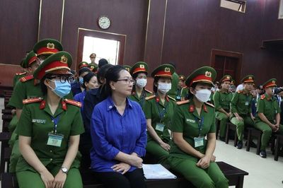 Đôi bông tai của Trương Mỹ Lan được định giá hơn 9,44 tỷ đồng