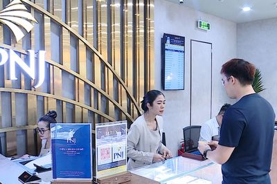 Bộ Công Thương kiểm tra thị trường kim cương sau vụ buôn lậu