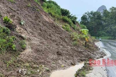 Khuyến cáo người dân bảo đảm an toàn khi lưu thông qua khu vực đèo Mã Phục