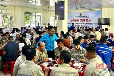 Công ty Cổ phần Gang thép Cao Bằng tổ chức 'Bữa cơm Công đoàn' năm 2026