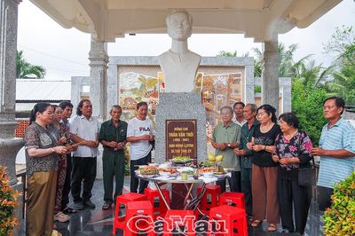 Tưởng nhớ người chiến sĩ cách mạng kiên trung