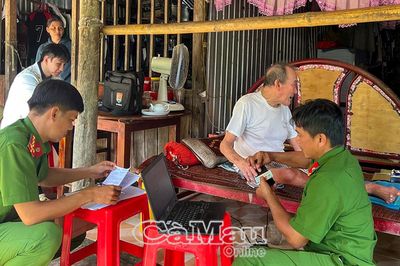 Công an xã Khánh Lâm quyết tâm hoàn thành thu nhận mẫu ADN thân nhân liệt sĩ