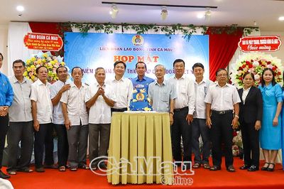 Họp mặt kỷ niệm 97 năm Ngày thành lập Công đoàn Việt Nam