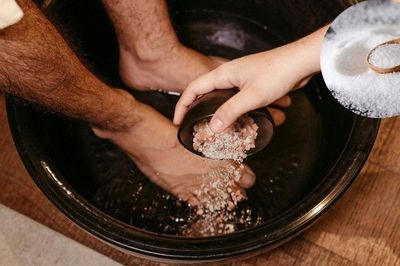 Mùi hôi chân dai dẳng đến mấy cũng có thể cải thiện nhờ áp dụng những mẹo này