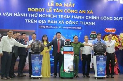 TPHCM: Đưa Robot vào phục vụ công tác tiếp dân