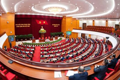 Quy định mới của Ban Chấp hành Trung ương về 19 điều đảng viên không được làm