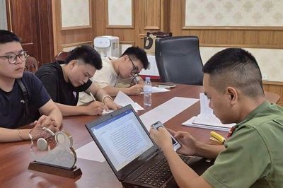 Công an làm việc với 3 thanh niên cợt nhả chương trình 'Sao sáng dẫn đường'