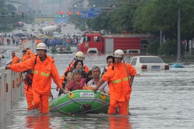 Bão Noul đi qua, nhiều tỉnh Trung Quốc căng mình ứng phó mưa lũ
