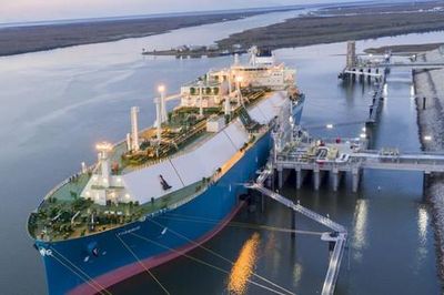 Vì sao Mỹ vươn lên vị thế siêu cường LNG toàn cầu?