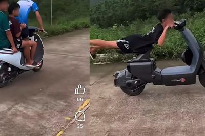 Xử lý nhóm thiếu niên ở Quảng Ninh điều khiển xe máy điện kẹp ba, nằm trên yên xe khi lưu thông