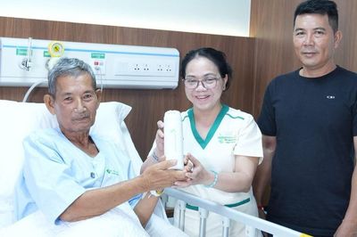 Người đàn ông Campuchia 71 tuổi vượt qua ca mổ khó vì viêm túi mật cấp trên nền xơ gan