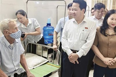 Khảo sát thực tế tại Lào Cai, kiến nghị tháo gỡ 'điểm nghẽn' nhân lực cho y tế cơ sở