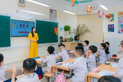 Danh sách nhà giáo được đề nghị tặng danh hiệu Nhà giáo Nhân dân và Nhà giáo Ưu tú tại Hà Nội