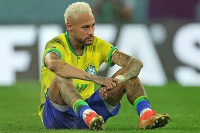 Chấp nhận buông bỏ, Neymar chính thức từ giã tuyển Brazil