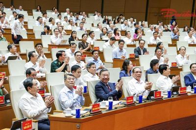 Lãnh đạo Đảng, Nhà nước dự Hội nghị toàn quốc quán triệt và triển khai thực hiện Nghị quyết Hội nghị Trung ương 3