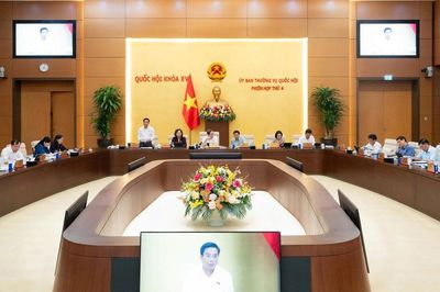 Đề xuất Chính trị viên Ban Chỉ huy quân sự cấp xã là sĩ quan chính quy