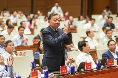 Các đồng chí lãnh đạo Đảng và Nhà nước dự Hội nghị toàn quốc quán triệt và triển khai thực hiện Nghị quyết Hội nghị Trung ương 3