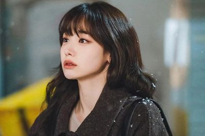 Kang Mi Na: 'Tôi đã giảm 13kg để trông giống một nhân viên văn phòng'