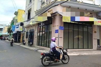 Hàng loạt tiệm vàng tại Đồng Nai, Lâm Đồng bất ngờ đóng cửa