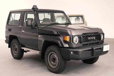 [GALLERY] Toyota Land Cruiser 70 'cộc' vẫn là hàng hot ở Dubai sau hơn 40 năm