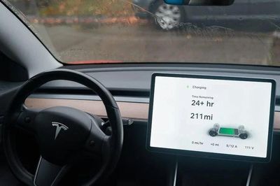 AI giúp pin Tesla bền hơn, chạy thêm hơn 100.000 dặm?