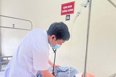 Bác sĩ chỉ ra dấu hiệu cảnh báo bệnh nguy hiểm ở người hút thuốc lá