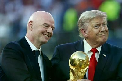 Bóng đá thế giới cùng chỉ trích FIFA: UEFA họp khẩn, dọa tẩy chay World Cup