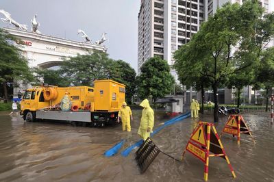 Hà Nội: Khẩn trương tiêu thoát nước các điểm ngập úng
