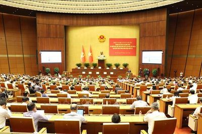 Hoàn thiện quy định về đảng viên và tổ chức đảng đáp ứng yêu cầu giai đoạn mới