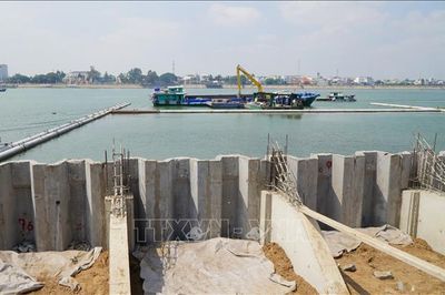 Dự án kè sông Tiền dự kiến hoàn thành sớm hơn 4 tháng