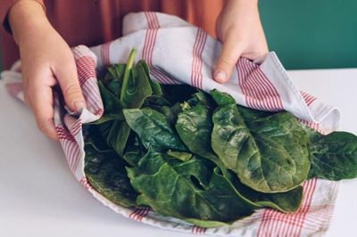 Mỹ đánh giá 'rau tốt bậc nhất thế giới' hóa ra là rau quen thuộc Việt Nam bán đầy chợ