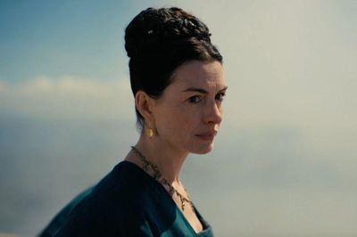 Anne Hathaway là nữ diễn viên có doanh thu cao nhất nửa đầu 2026